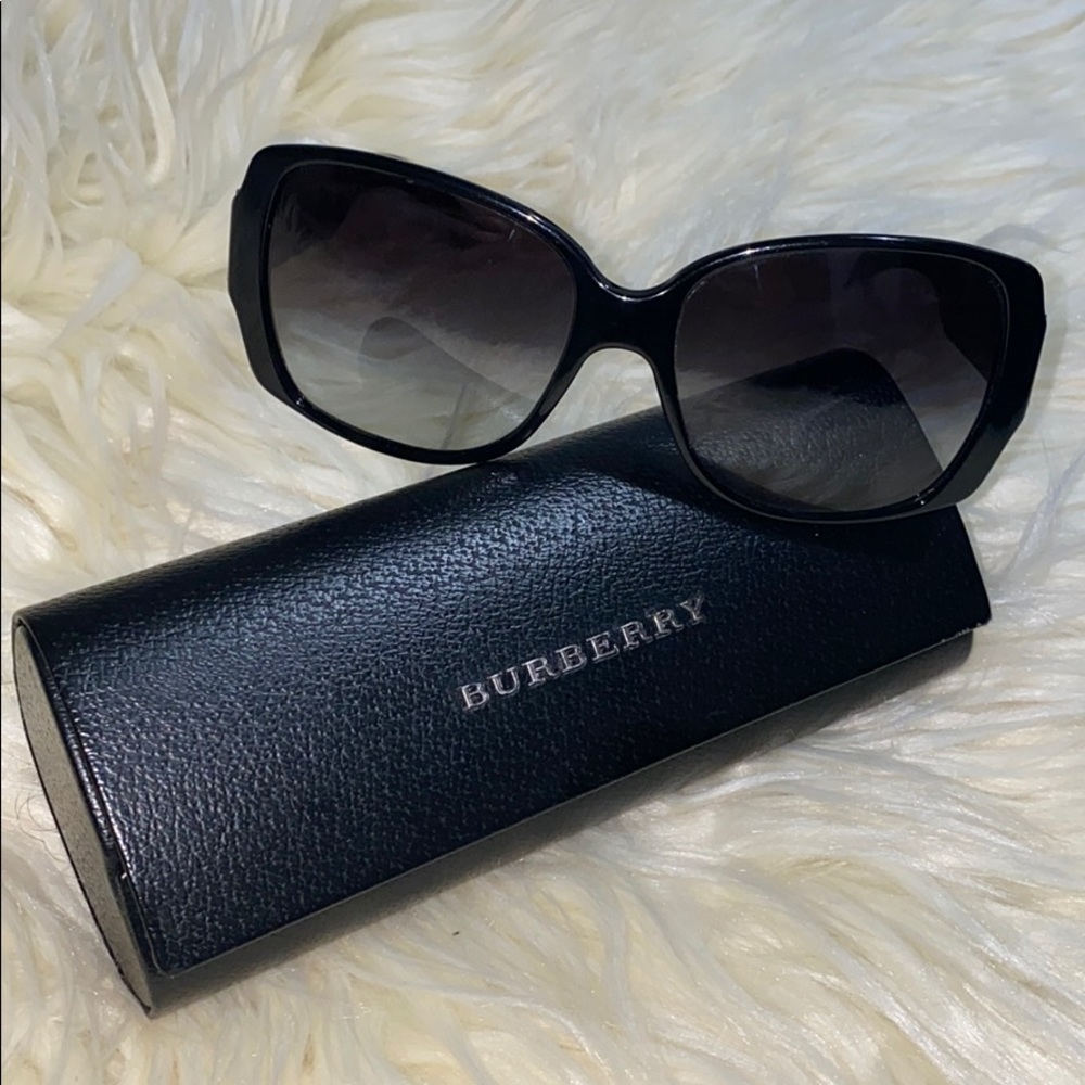 Slightly worn Burberry sunglasses